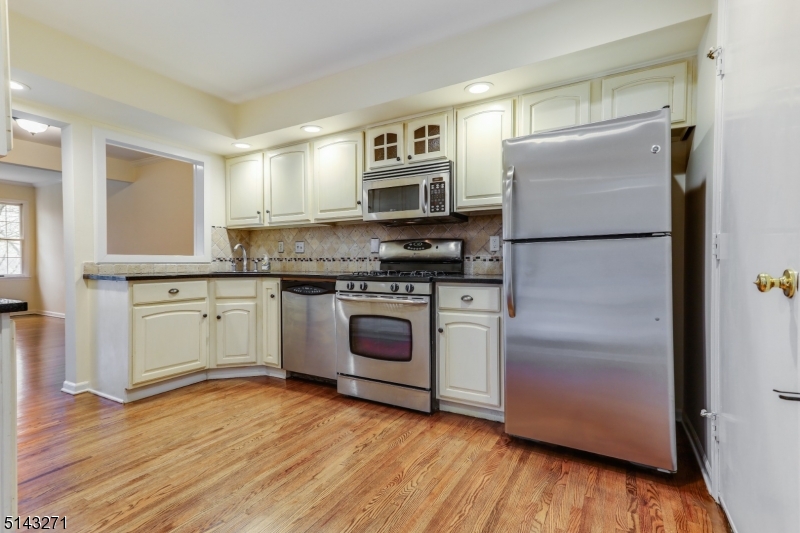 Stone Run 2 - Residential Lease