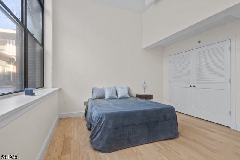 Bergen Lafayette - Residential