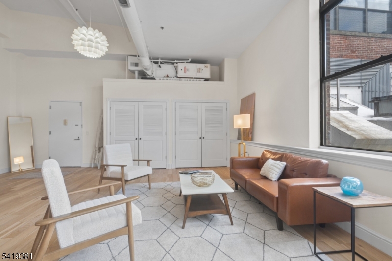 Bergen Lafayette - Residential