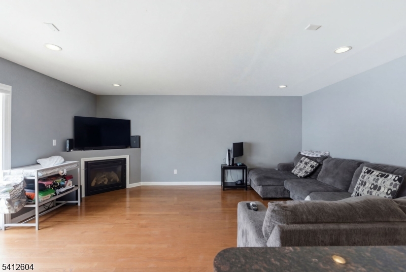 Ridgefield Commons - Residential