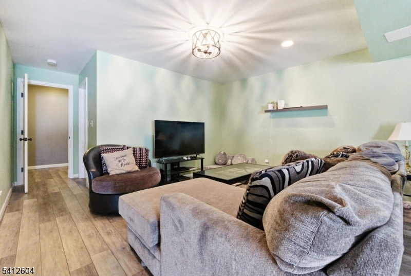 Ridgefield Commons - Residential