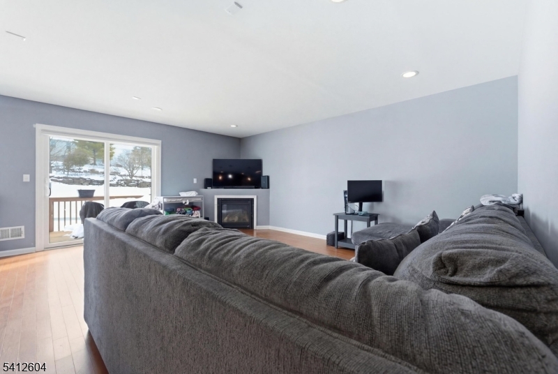 Ridgefield Commons - Residential