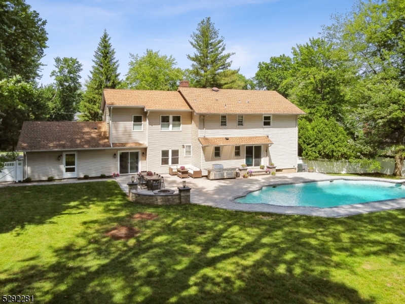 Riker Hill - Residential