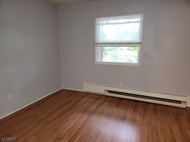 HIGH POINT COUNTRY CLUB - Residential Lease