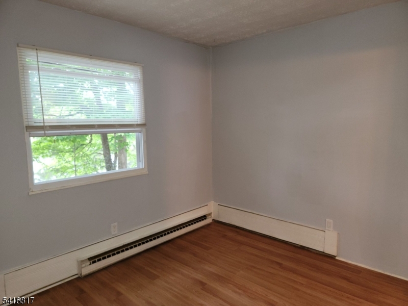 HIGH POINT COUNTRY CLUB - Residential Lease