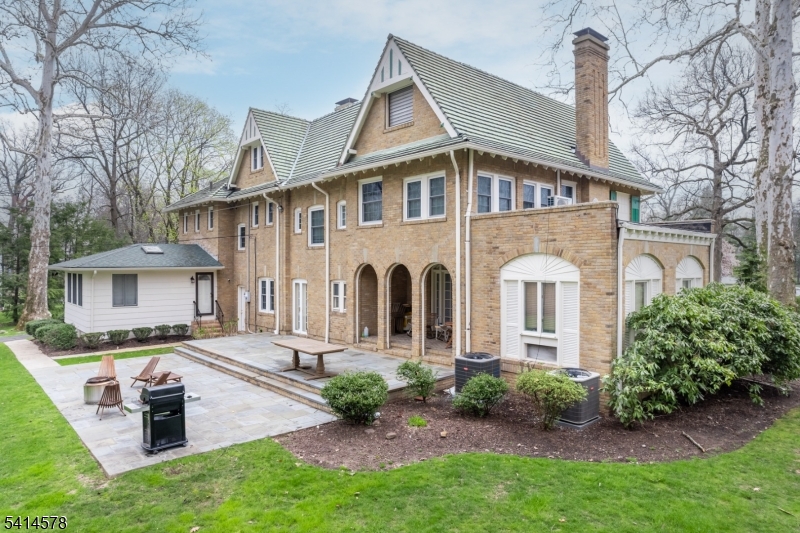 Montrose - Residential