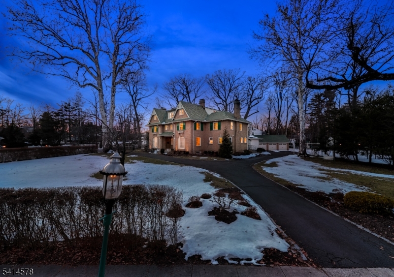 Montrose - Residential