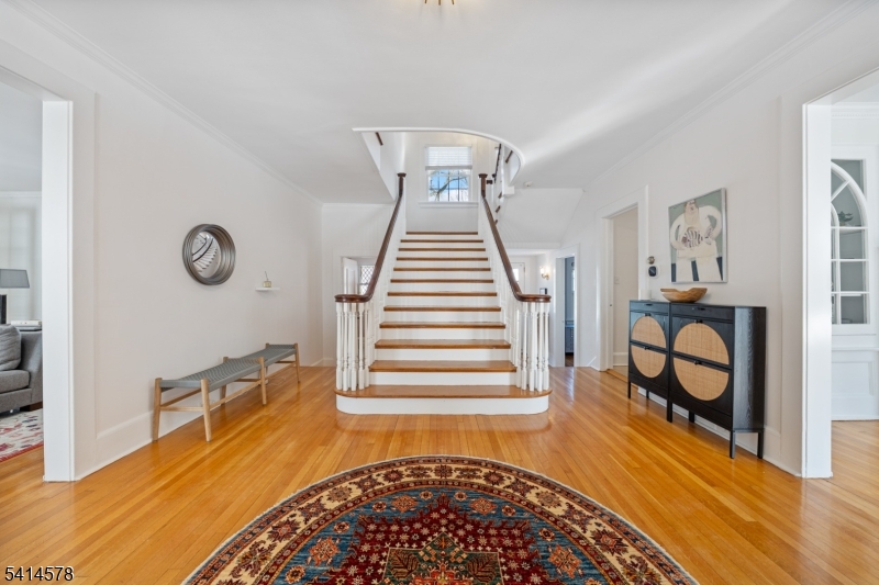 Montrose - Residential