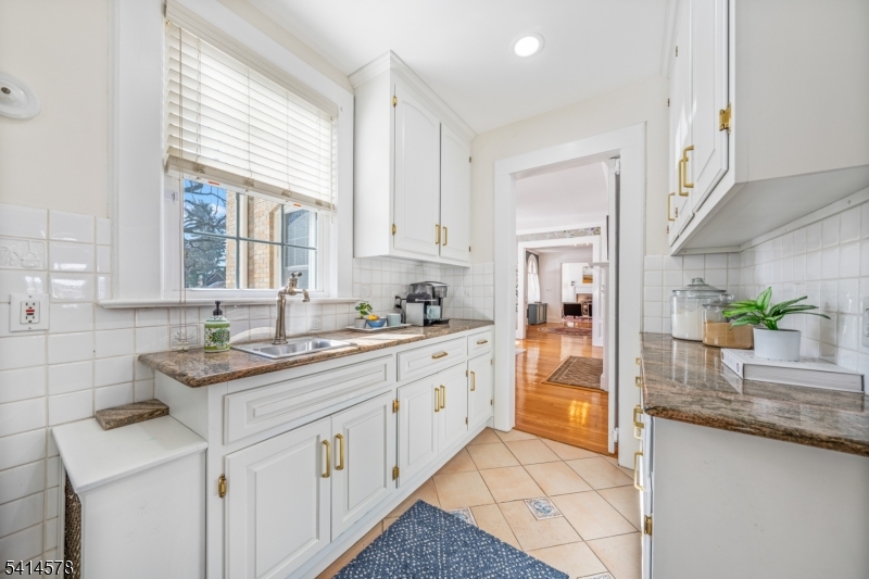 Montrose - Residential