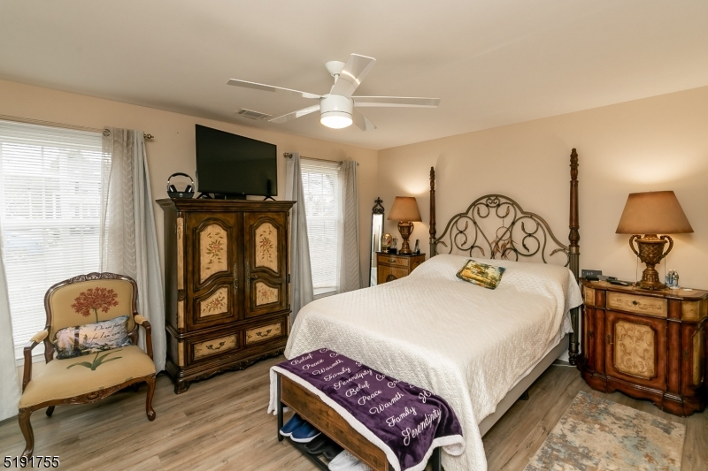 Hunter's Crossing - Residential