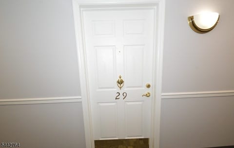 MLS: 4037231