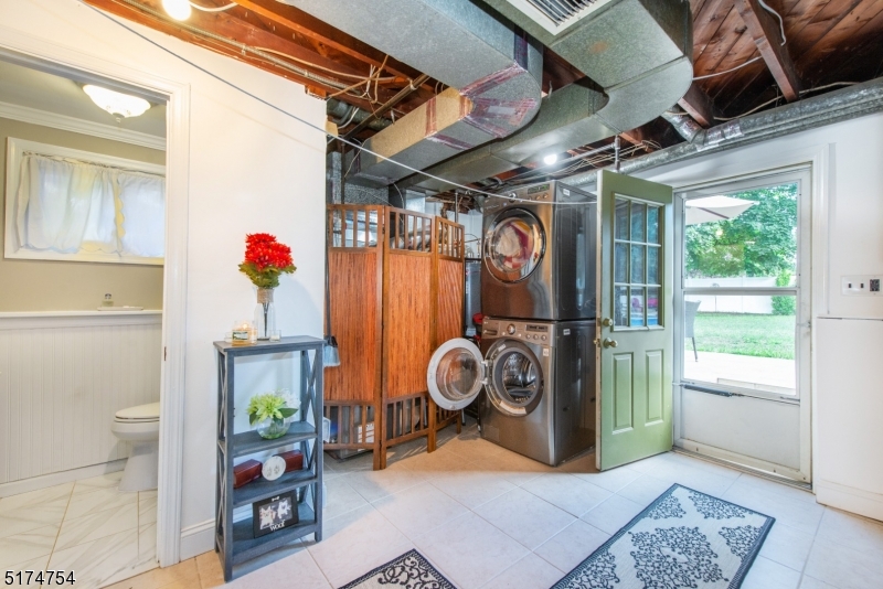 Pompton Plains - Residential