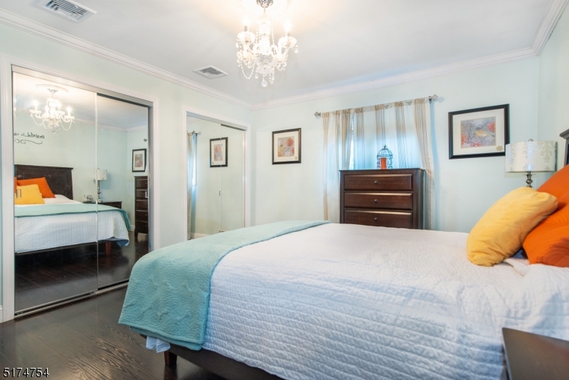 Pompton Plains - Residential