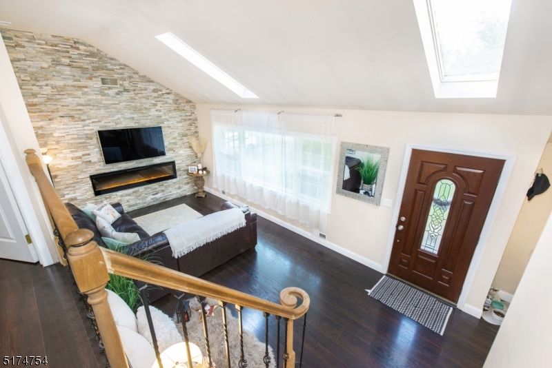 Pompton Plains - Residential