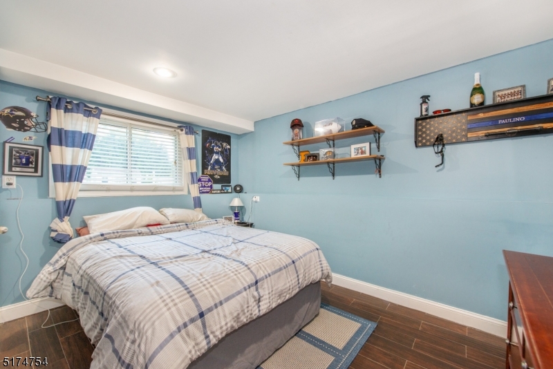 Pompton Plains - Residential