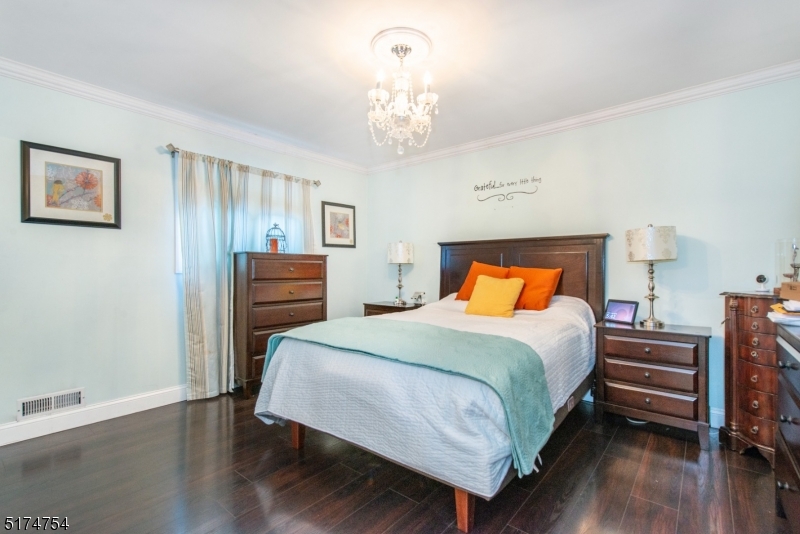 Pompton Plains - Residential