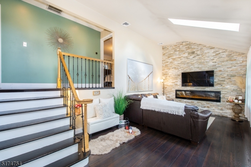 Pompton Plains - Residential