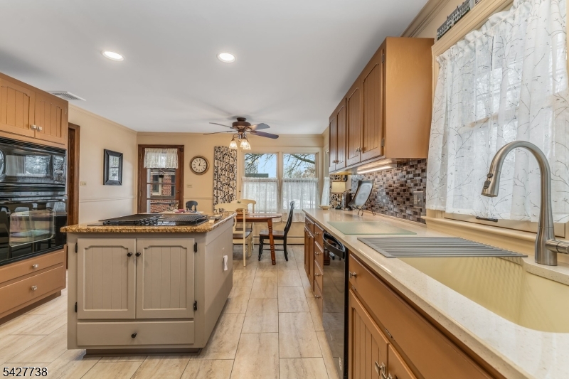Shimer Manor - Residential