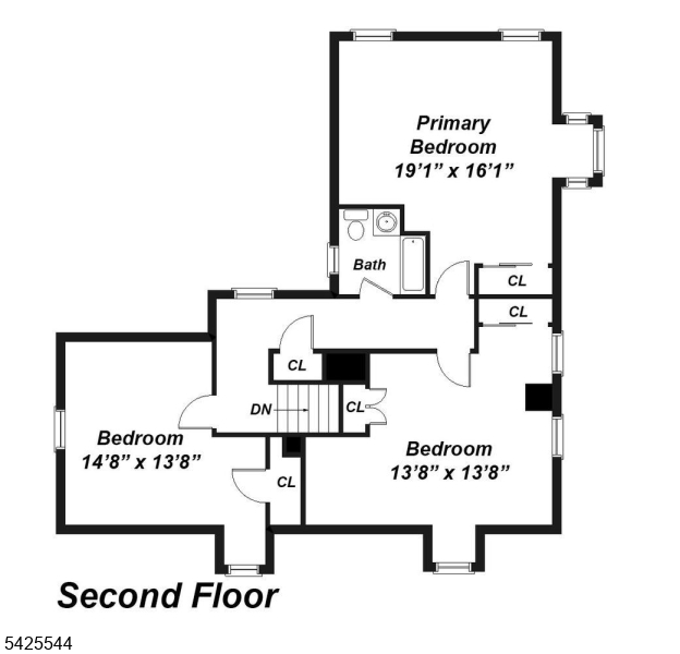 Main image without alt text