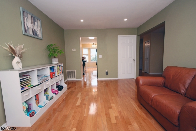 Chambers Brook - Olde Towne - Residential