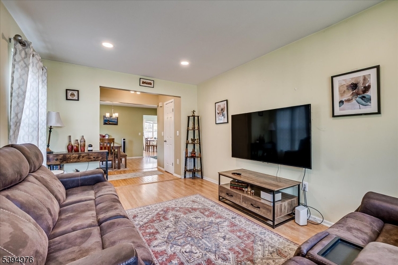 Crestmont Manor - Residential