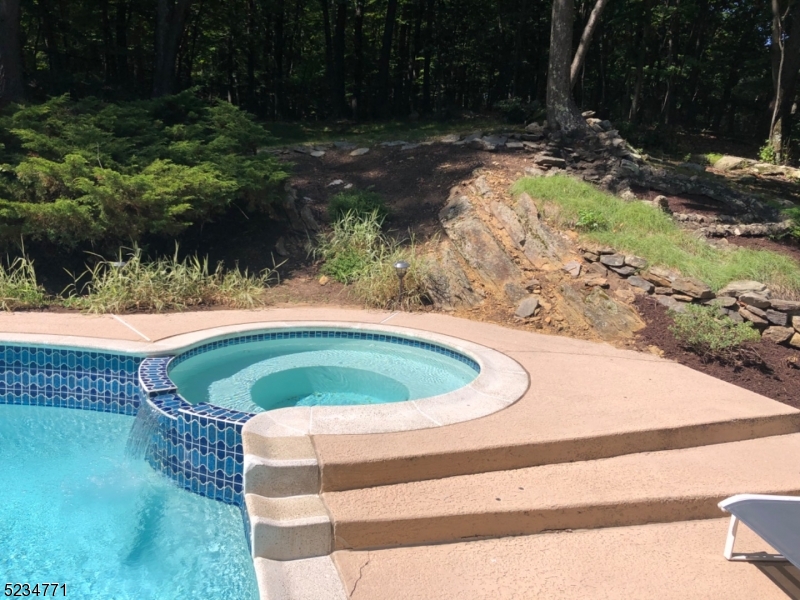 High Crest - Residential