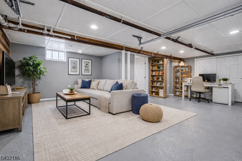 Fayson Lakes - Residential