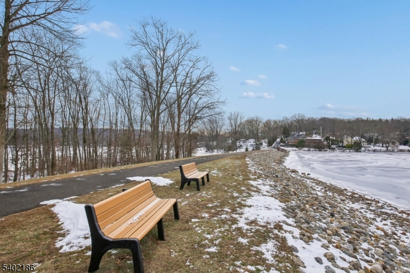 Fayson Lakes - Residential