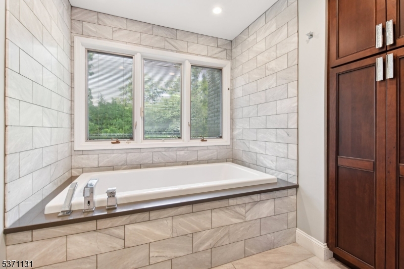 The Summit - Residential