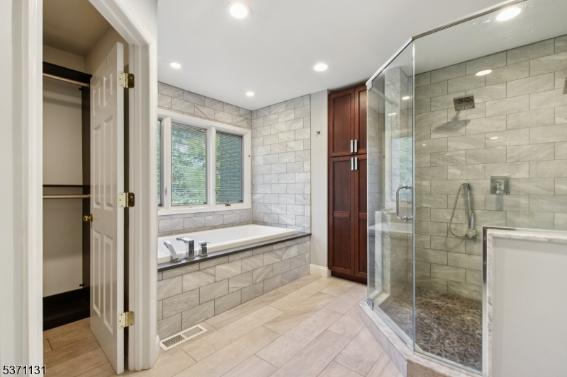 The Summit - Residential