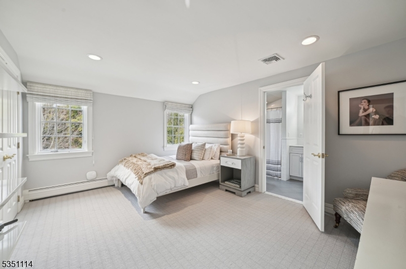 CRESCENT / GLENWOOD - Residential