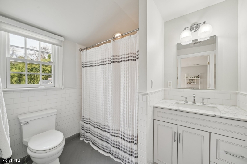 CRESCENT / GLENWOOD - Residential