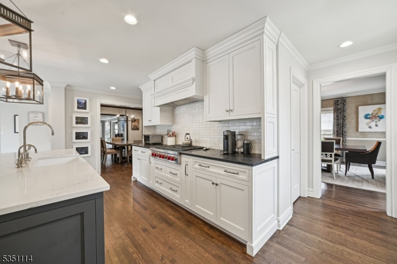 CRESCENT / GLENWOOD - Residential