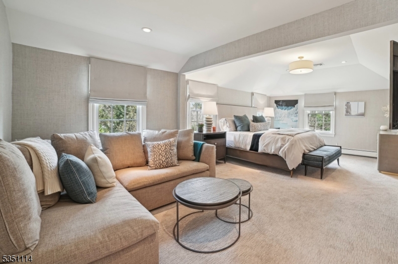 CRESCENT / GLENWOOD - Residential