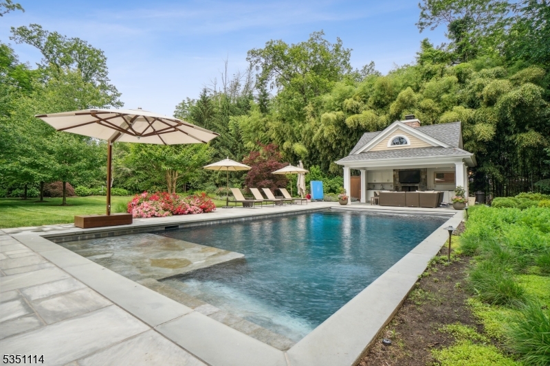 CRESCENT / GLENWOOD - Residential