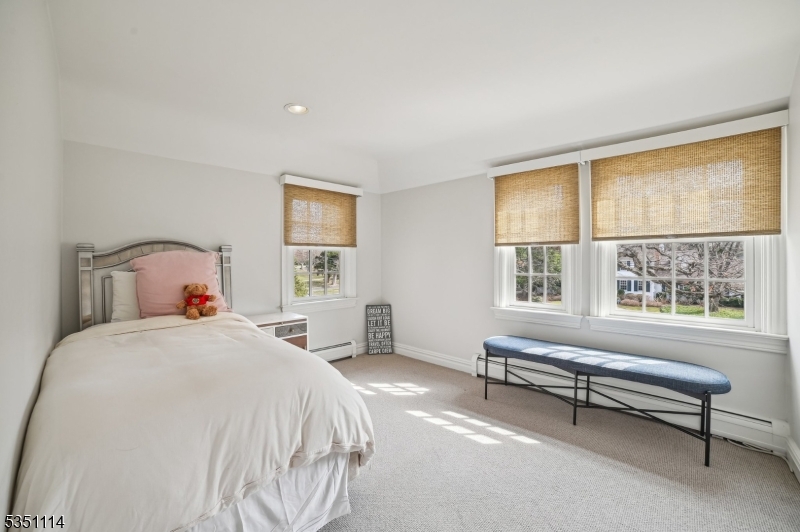 CRESCENT / GLENWOOD - Residential