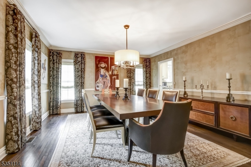 CRESCENT / GLENWOOD - Residential