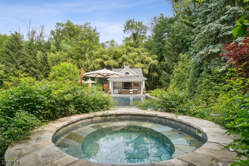 CRESCENT / GLENWOOD - Residential