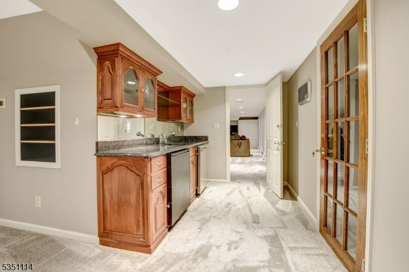 CRESCENT / GLENWOOD - Residential