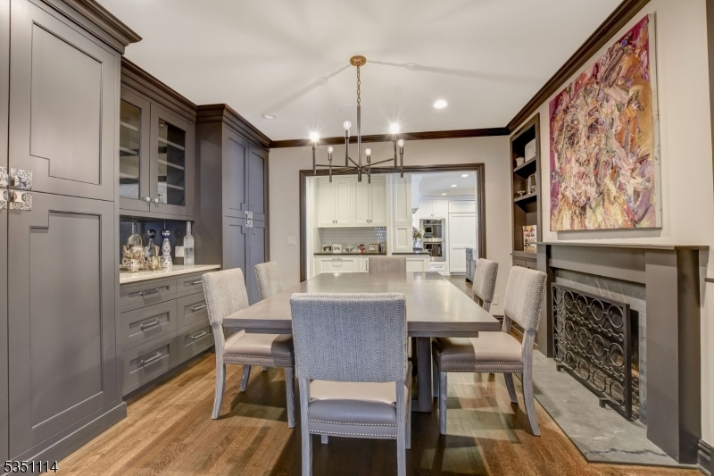 CRESCENT / GLENWOOD - Residential