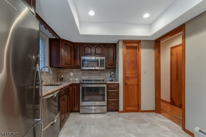 BRADLEY GARDENS - Residential