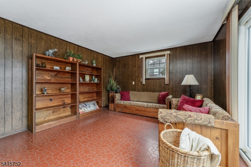 BRADLEY GARDENS - Residential