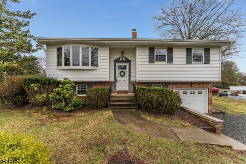 BRADLEY GARDENS - Residential