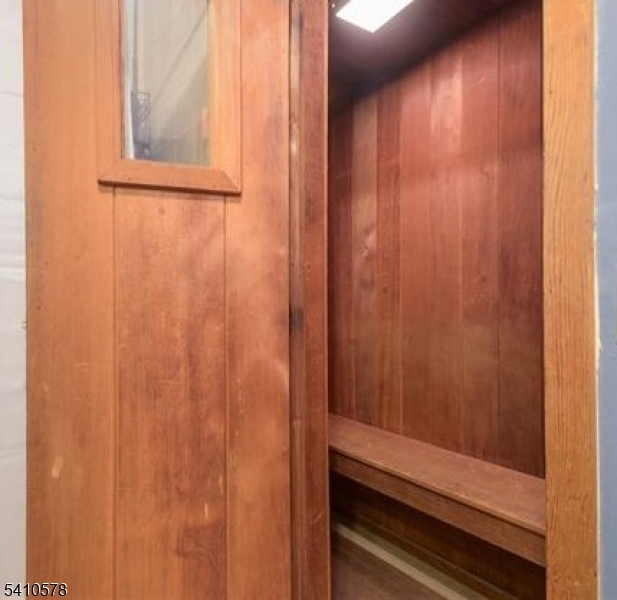 Harmon Cove Towers - Residential