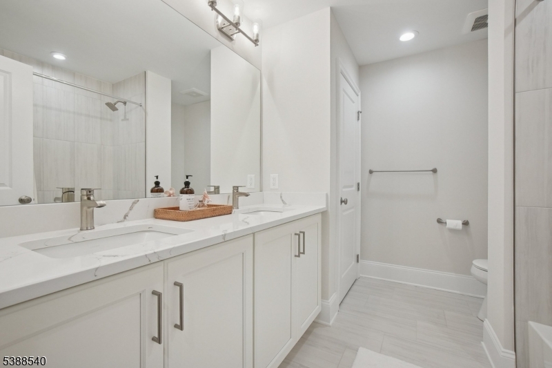 Villas at Warren - Residential