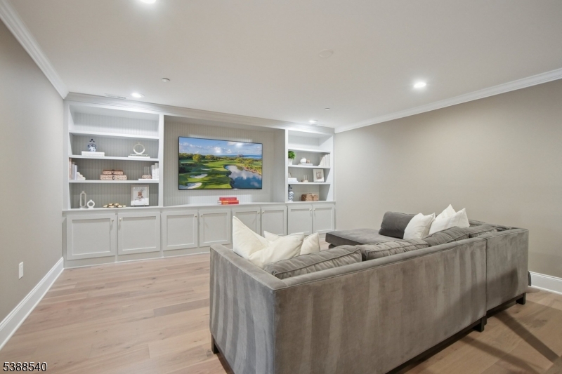 Villas at Warren - Residential