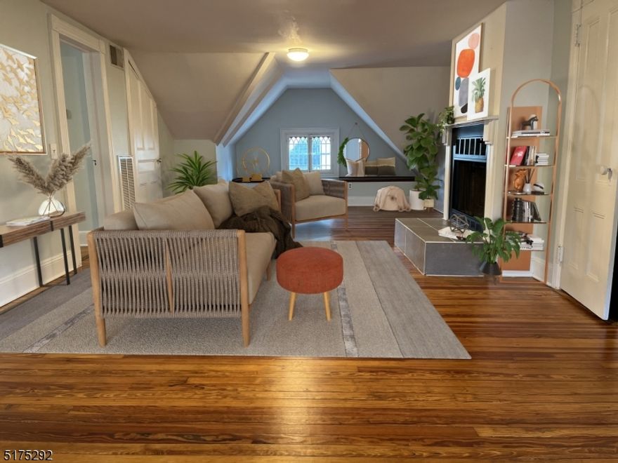 Enjoy a 5 minute walk to downtown Morristown! This unit is just 2 blocks to South St & DeHart. This unique and charming 1bd/1ba condo on a tree-lined street has hardwood floors, stainless steel appliances, full size in-unit washer/dryer. Plus a private backyard/patio and plenty of on-street parking.