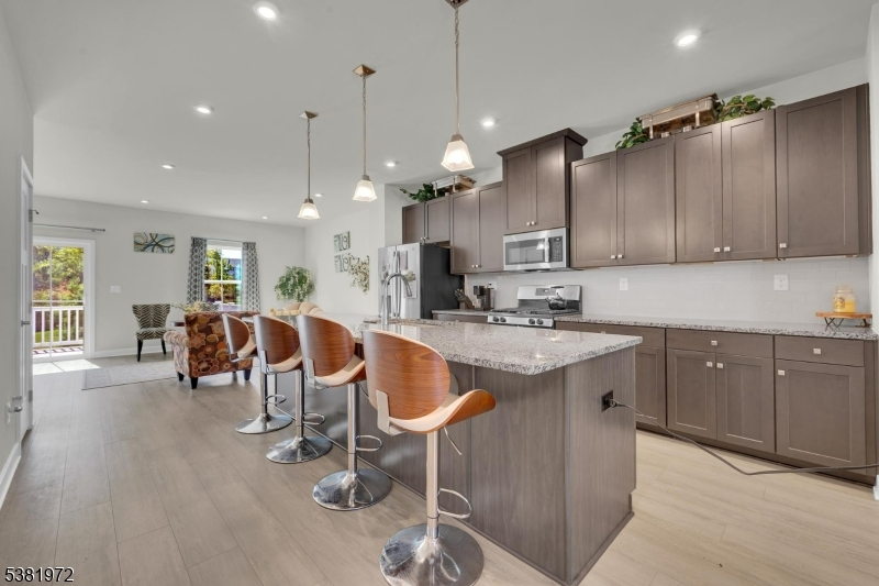 Mountain Ridge - Residential Lease