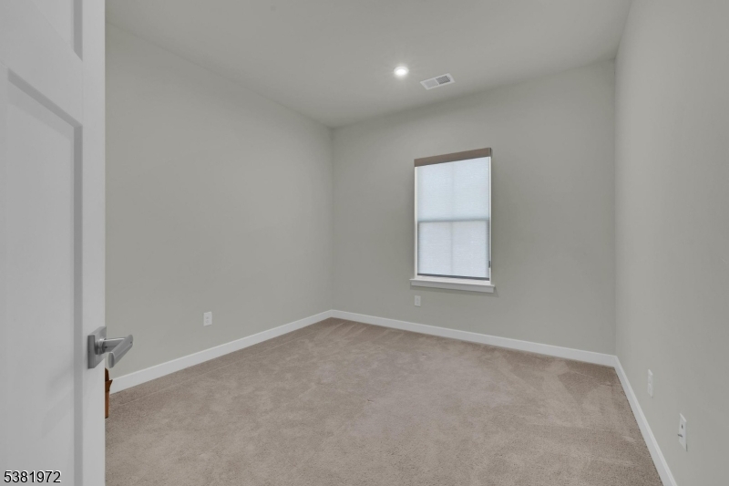 Mountain Ridge - Residential Lease