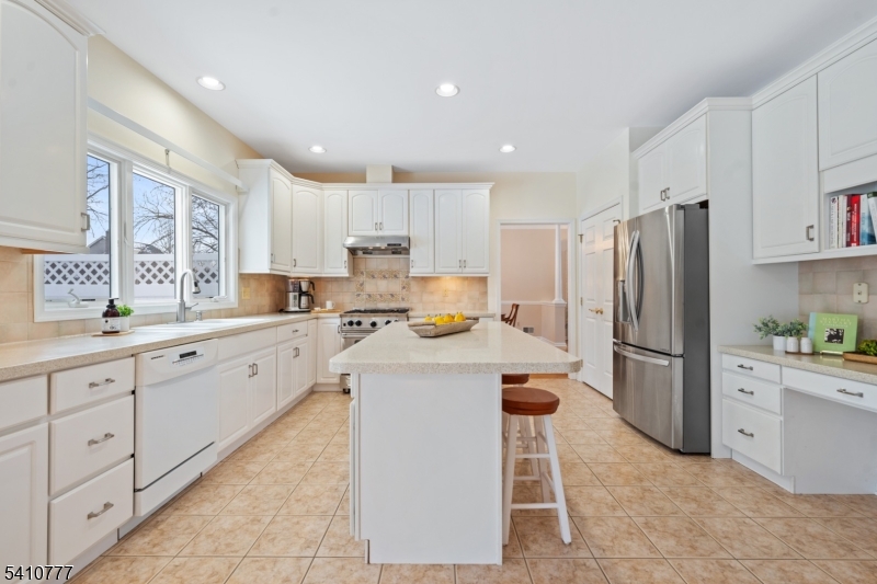 Country Classics - Residential